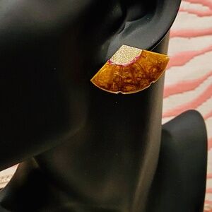 N13-Vintage 80's Enameled Fan-Shaped Pierced Earrings